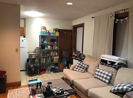 2nd image of 240 Kelton St APT 4F