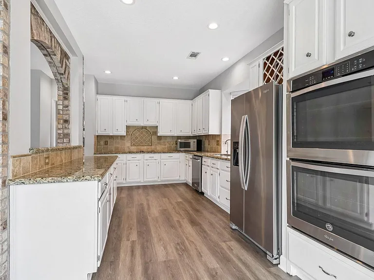 1322 W Forest Dr — Photo 12