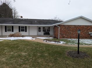 7341 Pinegrove Dr, Jenison, MI 49428