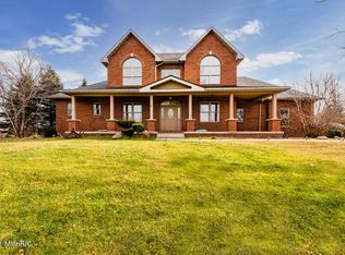 19489 Kluver Rd, New Buffalo, MI 49117