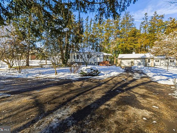 4th image of 177 W Elm Ave