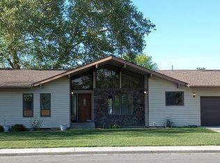 1120 Oak St, Richland, WA 99354