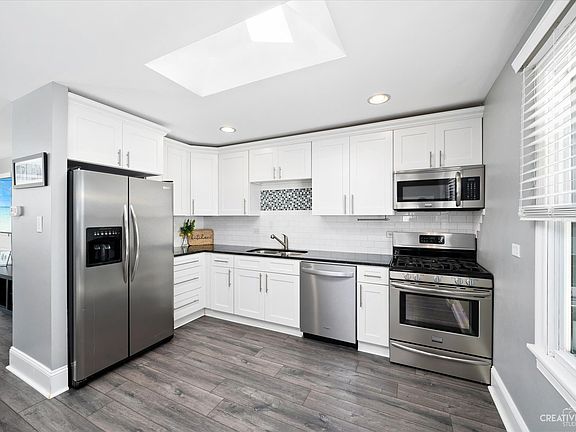 5th image of 8926 W 147th St