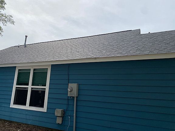2nd image of 304 Wright St