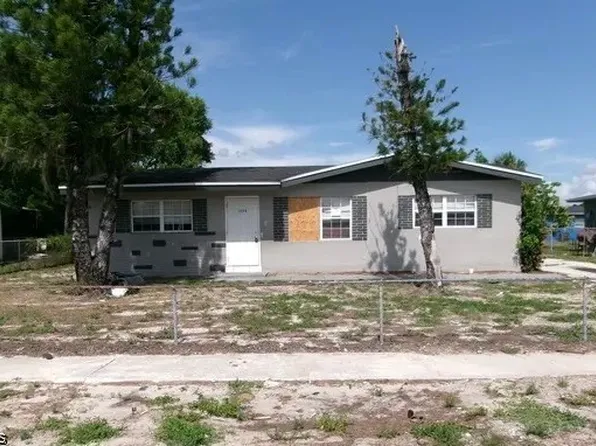 1775 N Markley Ct, Fort Myers, FL 33916