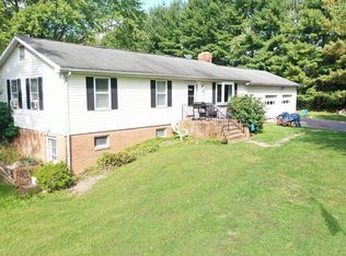185 Dianne Ct, Charles Town, WV 25414