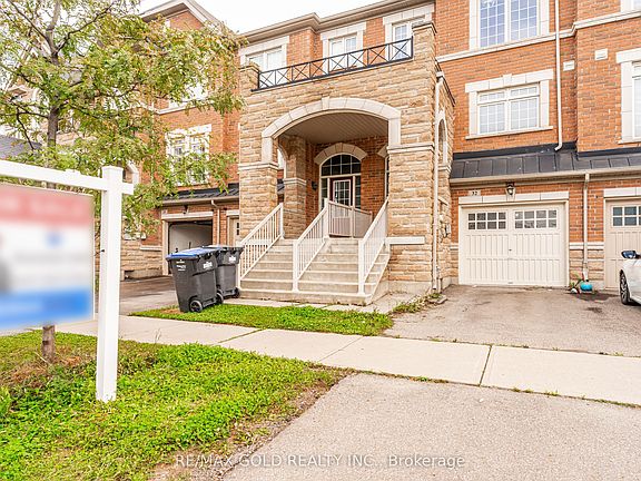 3rd image of 32 Rockman Cres