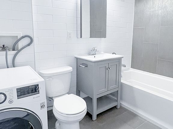2nd image of 96 Steuben St APT 3