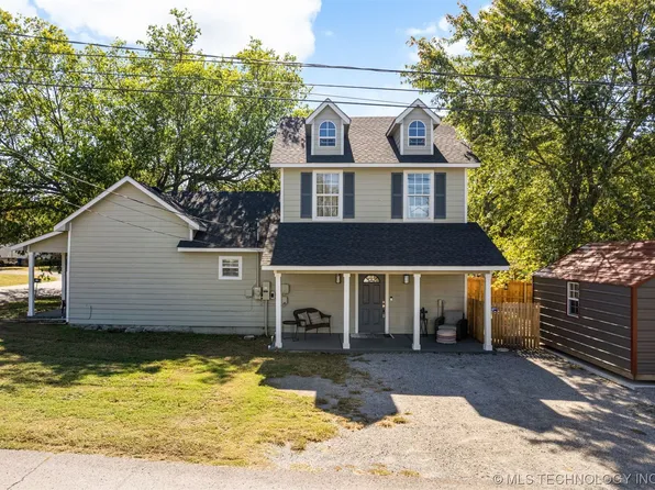 303 S Delaware, Locust Grove, OK 74352