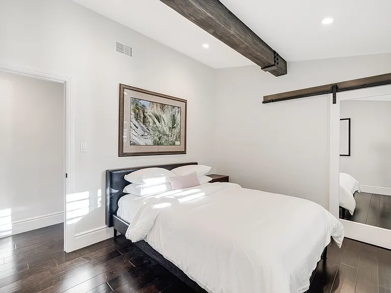 16725 Oak View Dr — Photo 14