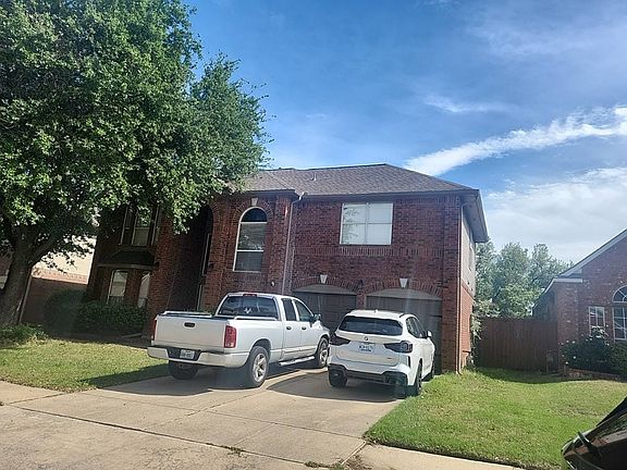 2nd image of 1717 Brook Ln