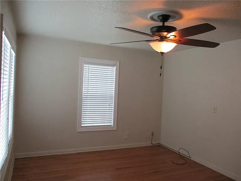 3530 S Alameda St — Photo 6