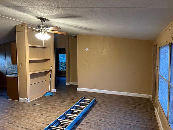 4th image of 104 Kailyn Ln