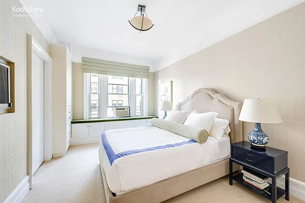 Sold by Sotheby's International Realty | media 6