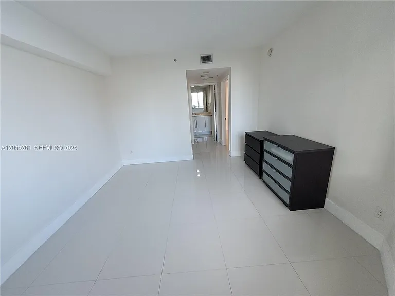 325 Biscayne Blvd #1719 — Photo 22