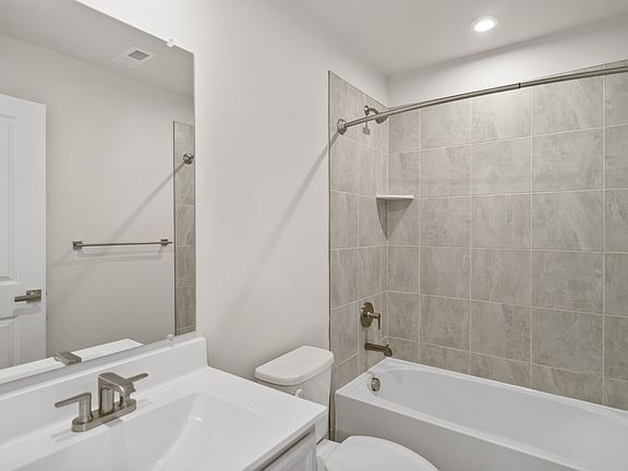 Downstairs full bathroom