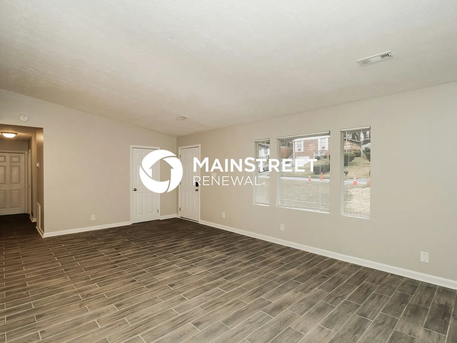 1349 Willow Trl Sw — Photo 4