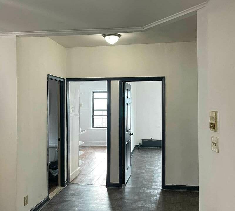 1st image of 5046 48th St