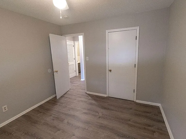 2904 Leeway Dr #D — Photo 18