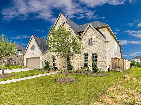 3rd image of 5615 Logan Ridge Ln
