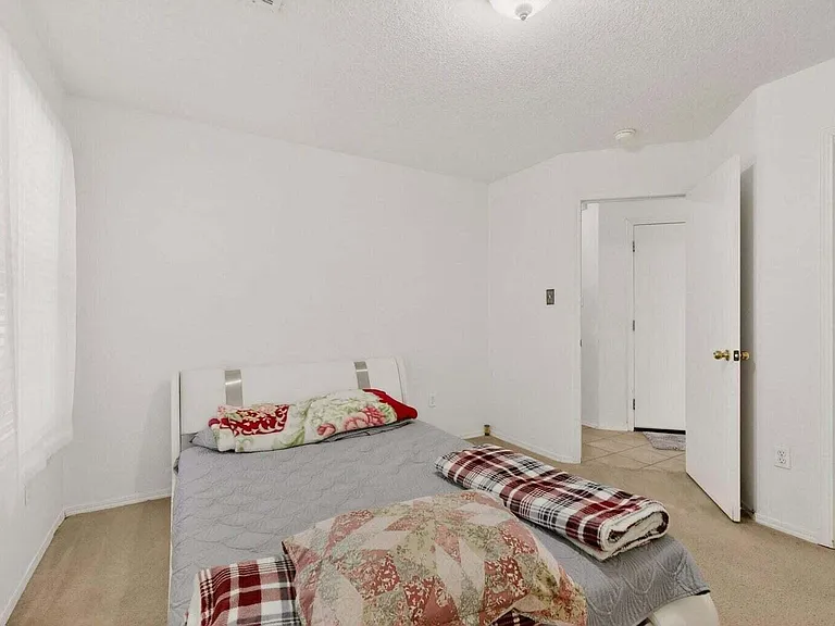 531 Manistee St SE — Photo 24