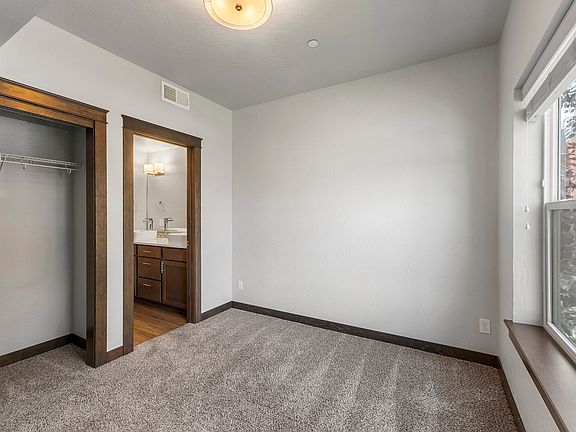 2BR, 2.5BA -744 SF