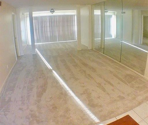 2nd image of 118 Palm Dr APT 13