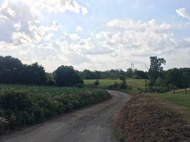1st image of 326 Hill Crest Ln