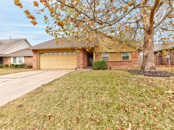 113 SW 141st St, Moore, OK 73170