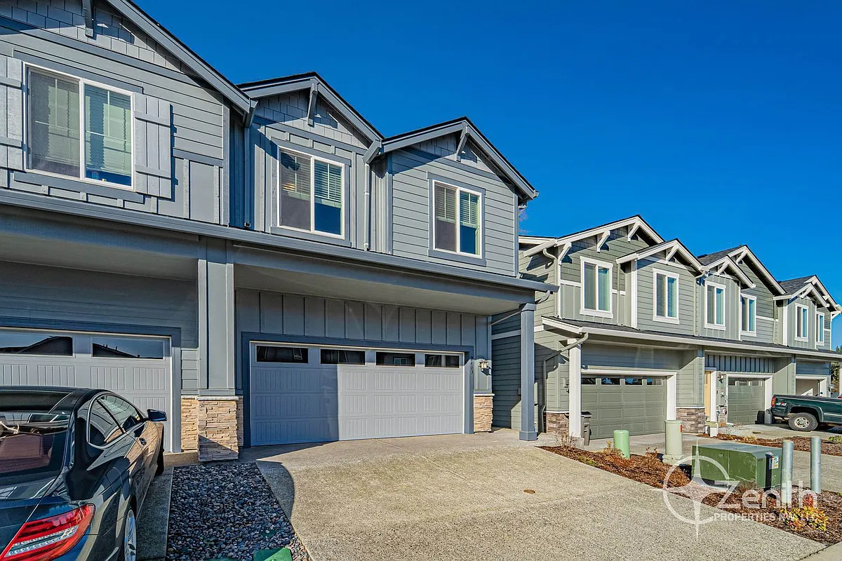 Building Photo - 2403 S Trail View Ct