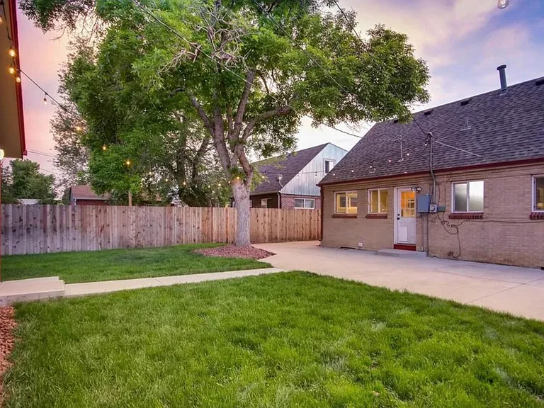3720 Dahlia St — Photo 14