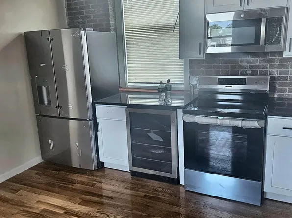 85 Harding St, Worcester, MA