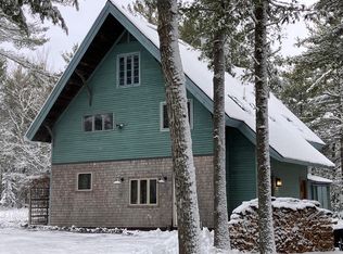 18 Quarrys Edge Rd, Mount Desert, ME 04660