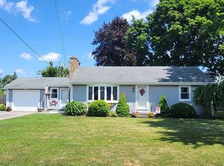 72 Briarwood Dr, Seekonk, MA 02771
