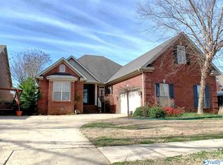 22700 Riviera Dr, Athens, AL 35613