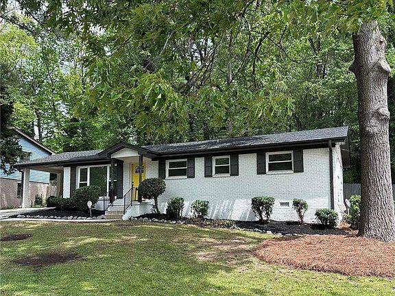 2nd image of 4396 Greenleaf Cir SW