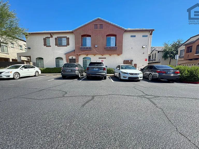 2727 N Price Rd #6 — Photo 25