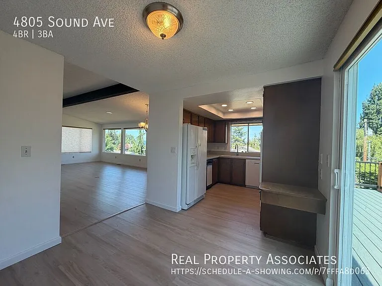 4805 Sound Ave — Photo 5