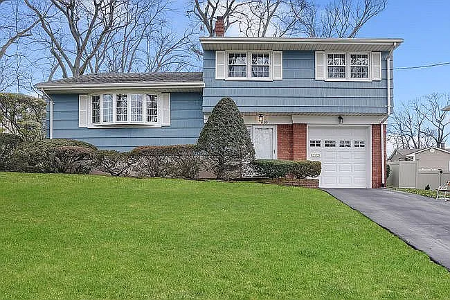 830 Carter Ln photo 1