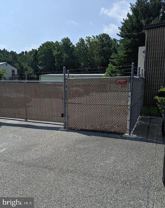 2nd image of 718 Naylor Mill Rd