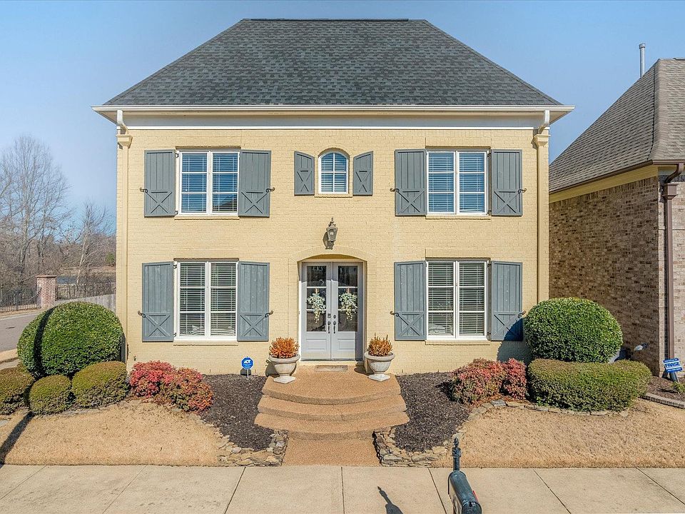 1st image of 8976 Arden Meadows Dr