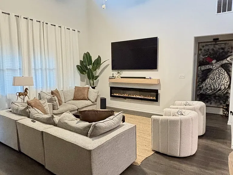 901 Goldenrod Ln — Photo 13