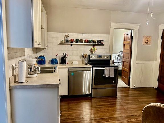 5th image of 1567 Wagar Ave #2