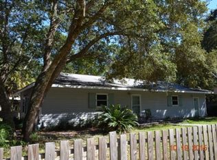 705 Alaqua Dr, Freeport, FL 32439