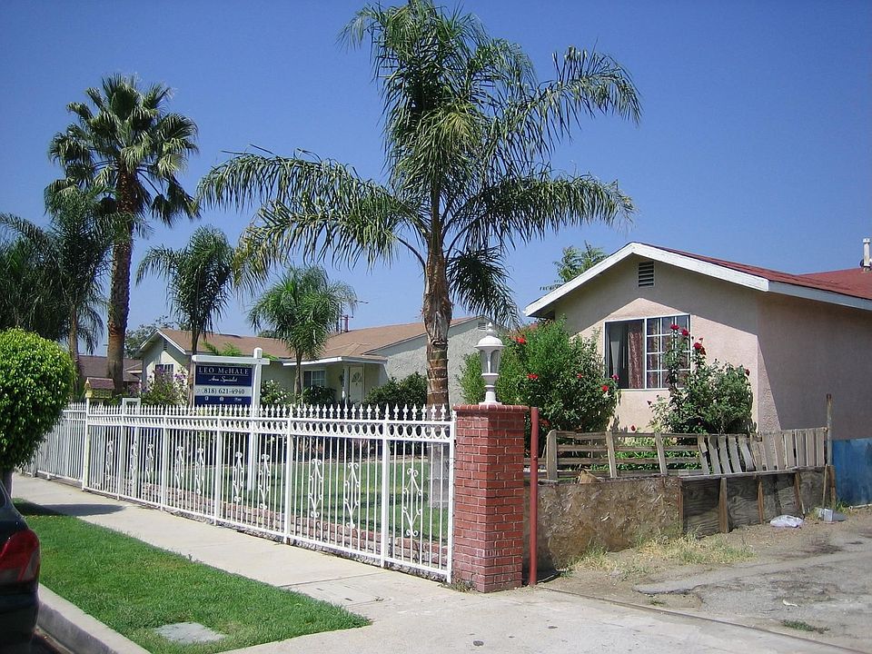 1st image of 13365 Desmond St