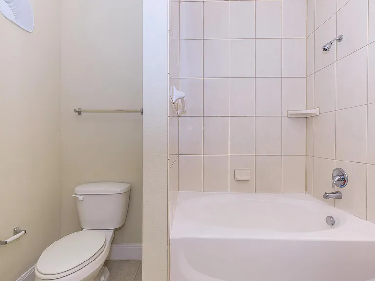 Arista Apartments — Photo 26