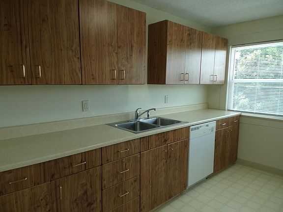 4th image of 605 E Watauga Ave Ste 2