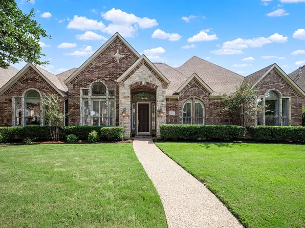 2304 Creekside Cir N, Irving, TX 75063