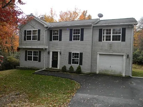 1317 Hilltop Dr photo 1
