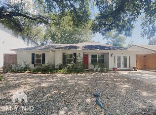 6907 Schiller St, Houston, TX 77055